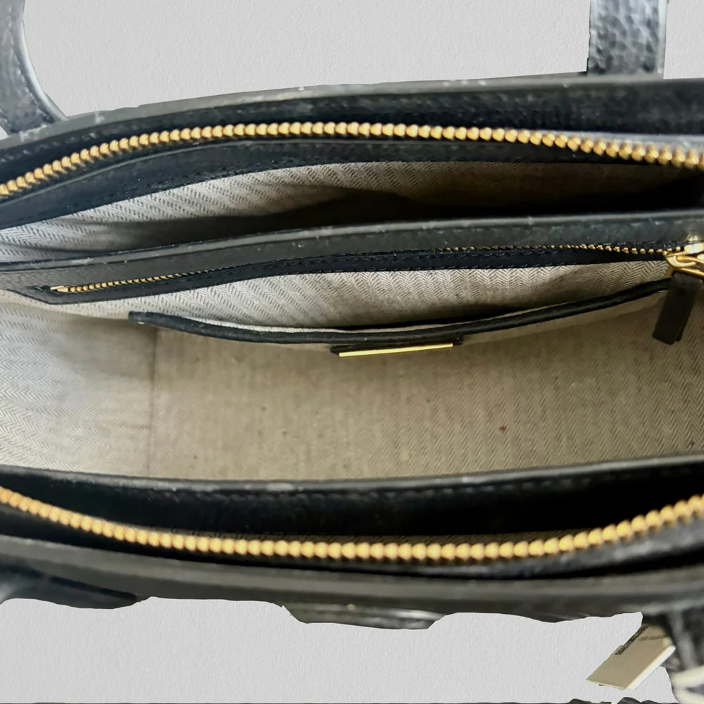 Tory Burch Robinson Pebbled Small Tote Black Leather Gold Hardware Style 143241